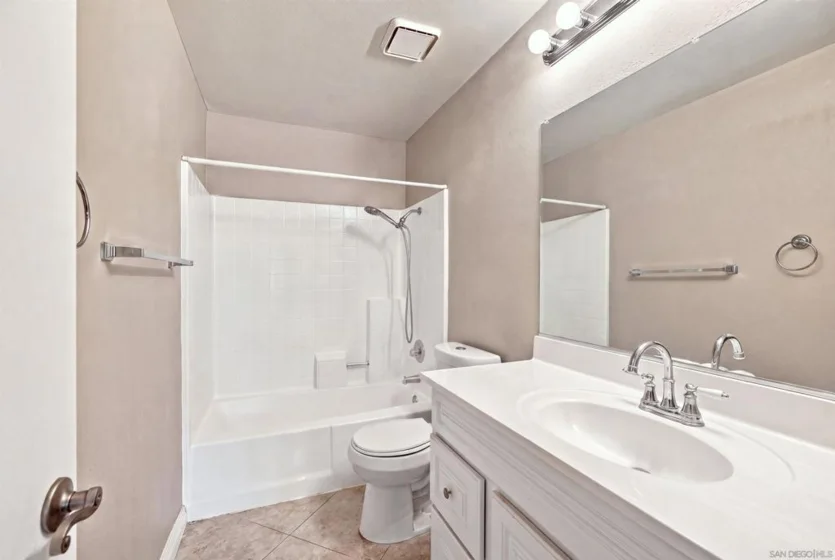 16377 Lakeshore Drive #2F photo 12