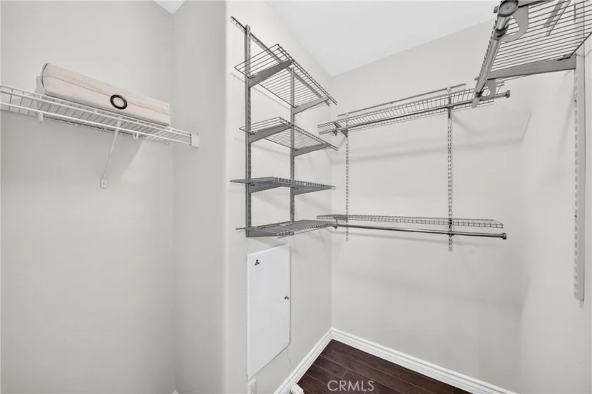2256 Clark photo 35