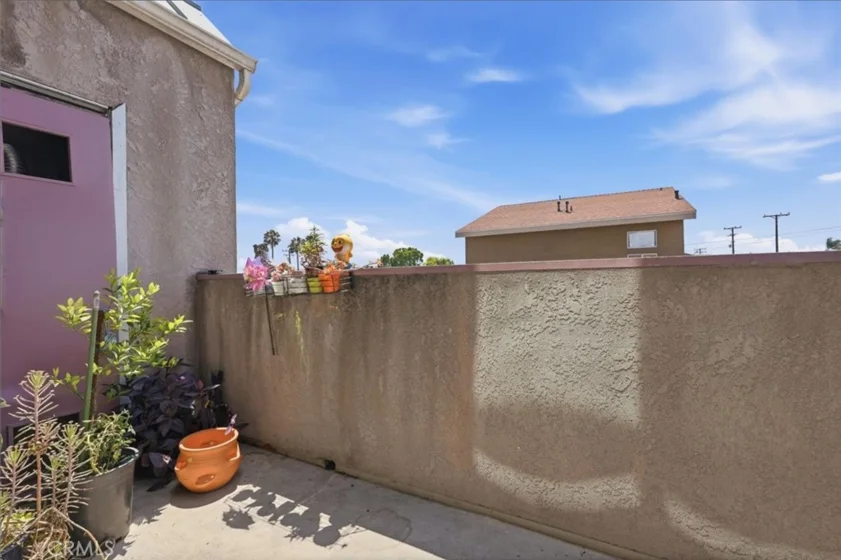 1355 Loma Avenue #310 photo 24