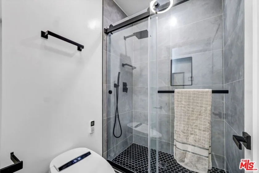 26251 Vermont Avenue #307 photo 21