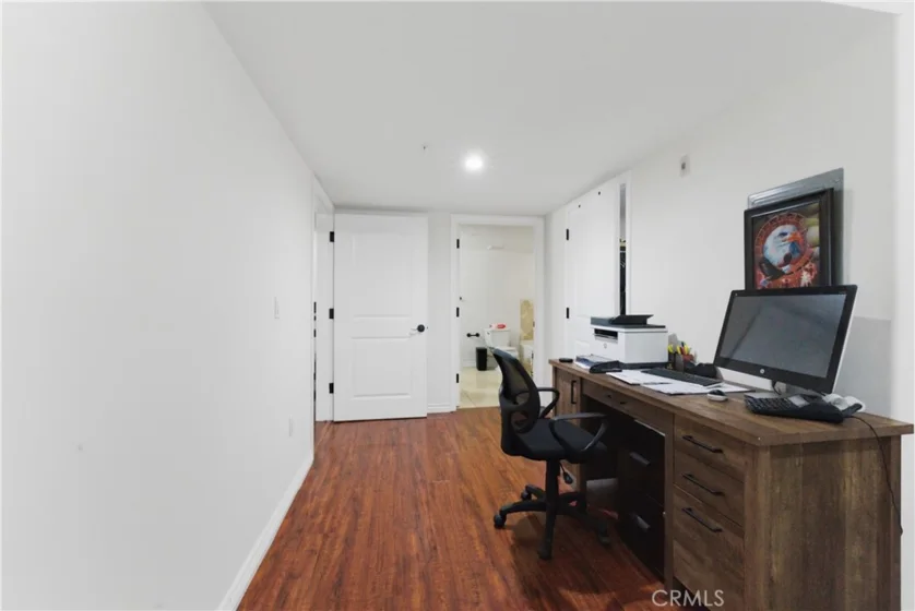 4733 Elmwood Avenue #203 photo 23