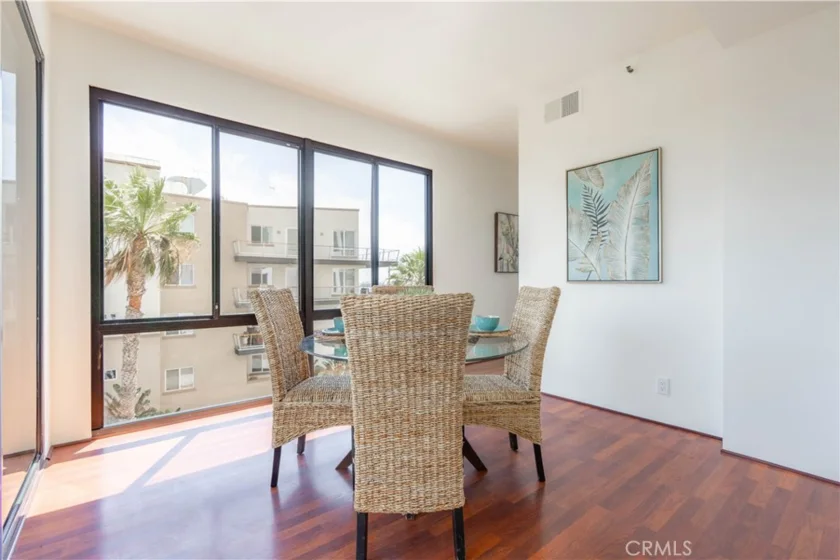 1310 E Ocean #401 photo 15