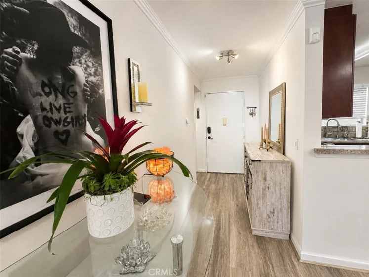 5565 Canoga Avenue #207 photo 5