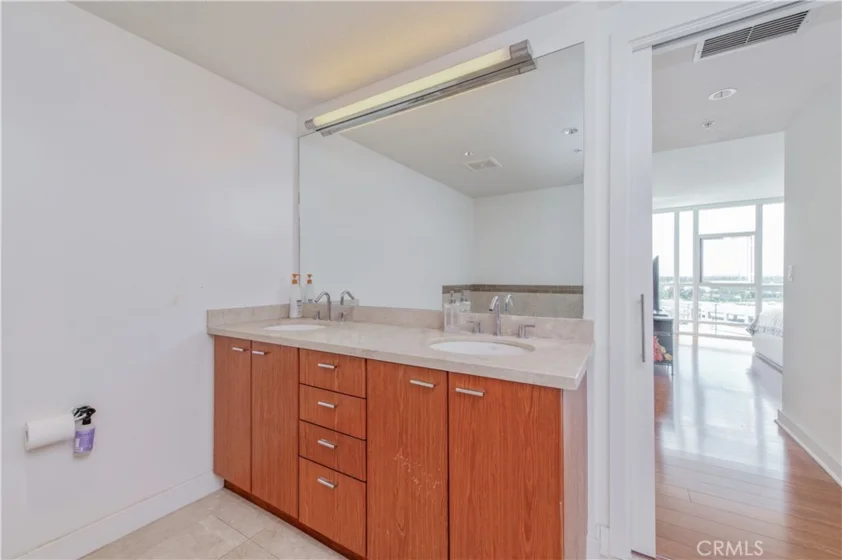 3141 Michelson Drive #1004 photo 16