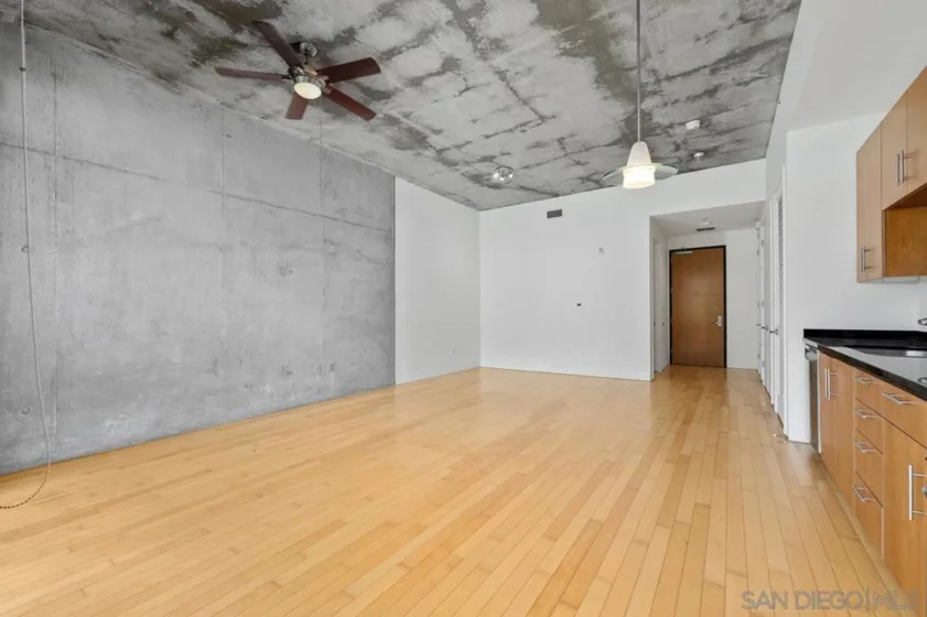 1050 Island Avenue #406 photo 7