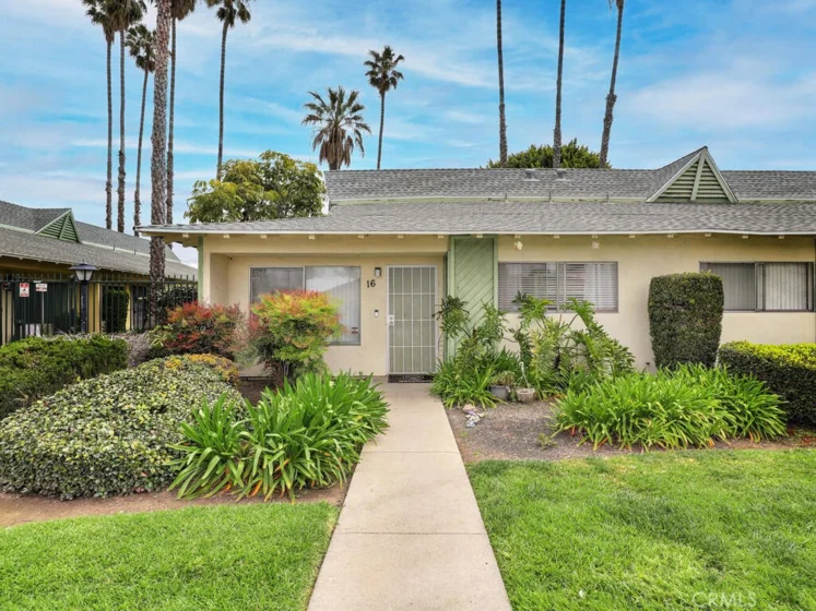 15712 Pasadena Avenue #16 photo 1