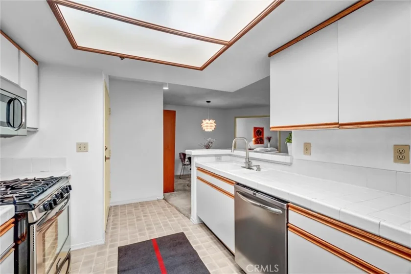 35 Linden Ave Unit 304 photo 21