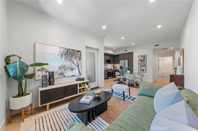 150 S Oak Knoll #103 photo 27