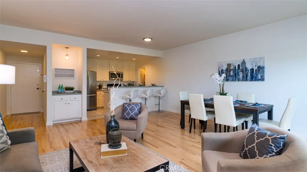 3992 East Boulevard #203 photo 1