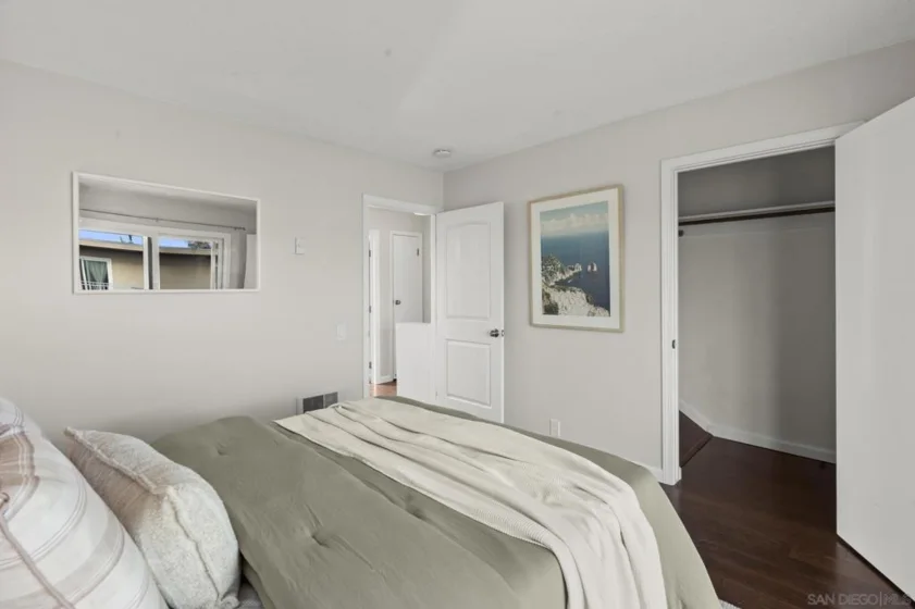 4477 Mentone Street ##211 photo 25