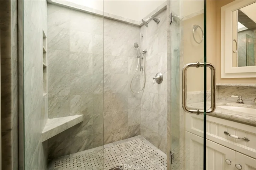 16475 Tropez #138 photo 20