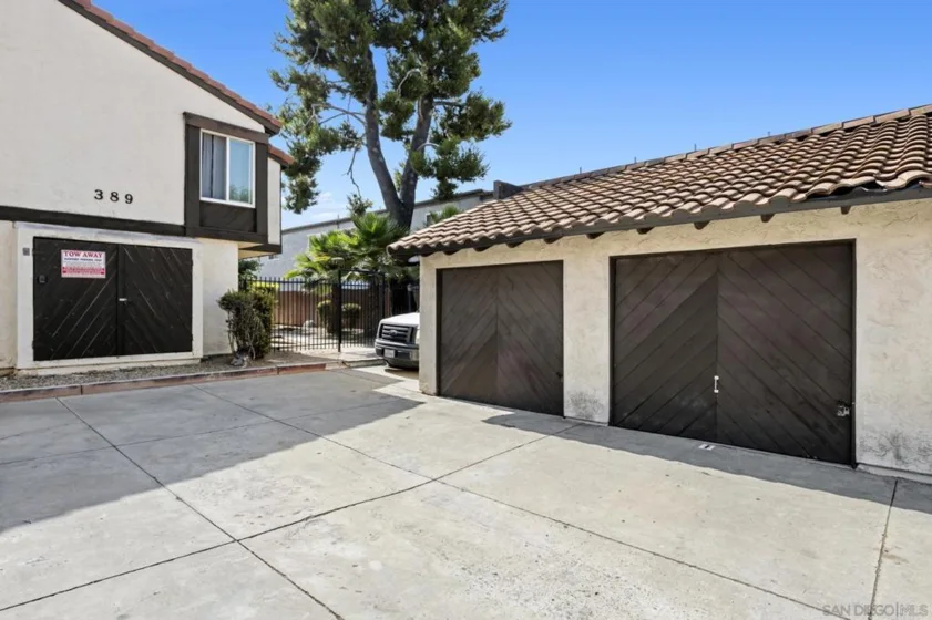 389 Shady Lane #I photo 21