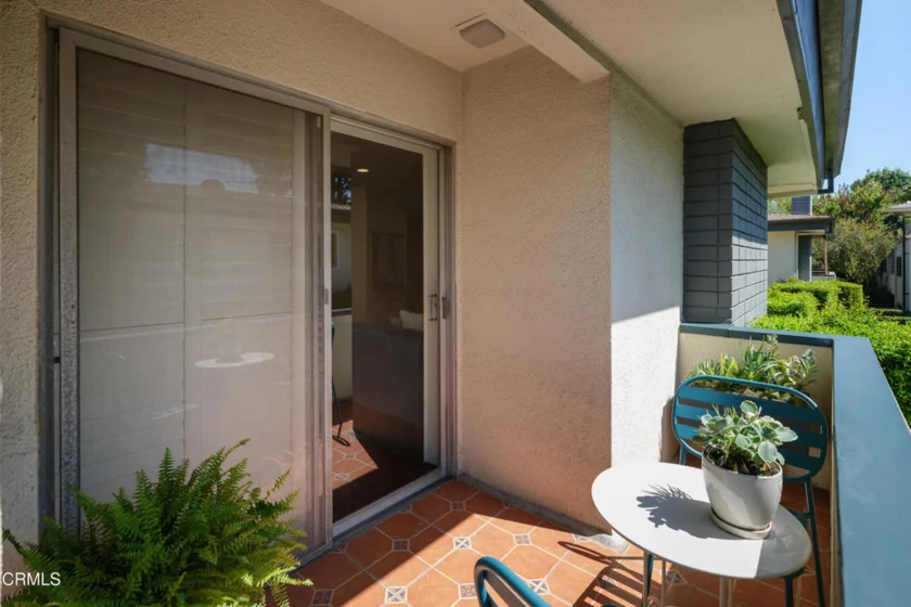 610 S Orange Grove Boulevard #6 photo 12