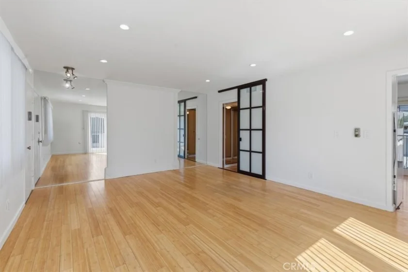 1115 Cordova Street #123 photo 3