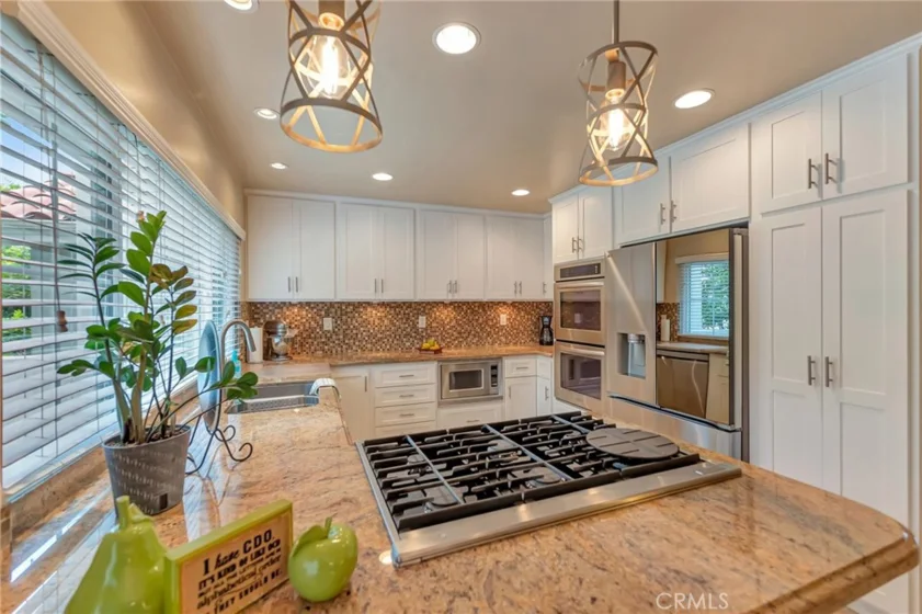 6056 Shadowbrook Circle photo 18