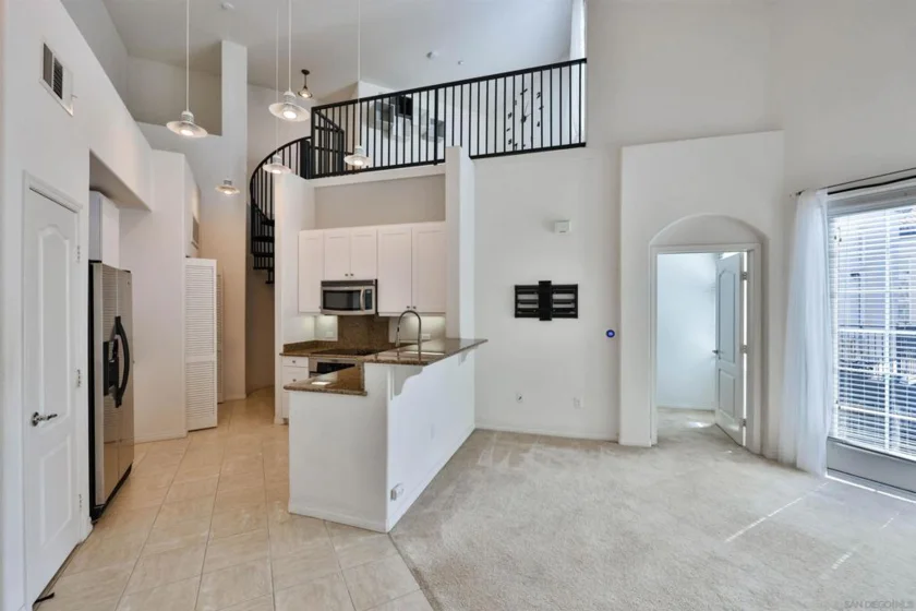 3950 Ohio Street #519 photo 1