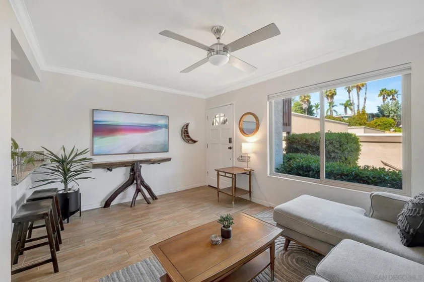 615 Vine Street ##6 photo 1