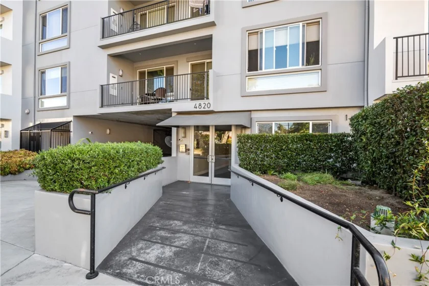 4820 Bellflower Avenue #211 photo 1