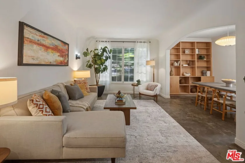 1345 N Hayworth Avenue #2 photo 5