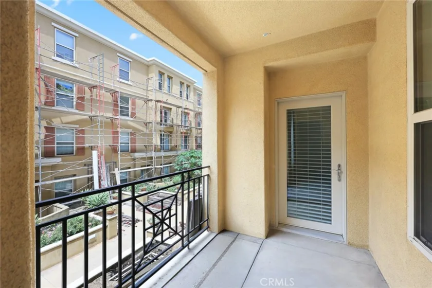 128 N Oak Knoll #206 photo 28