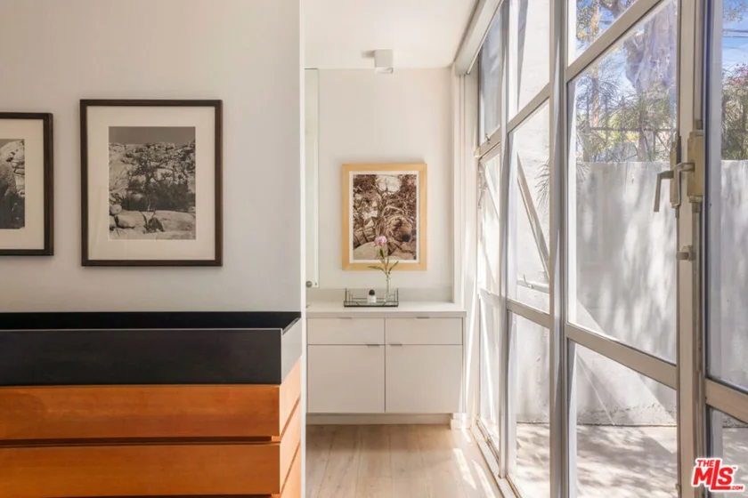 2433 28th Street #B photo 19