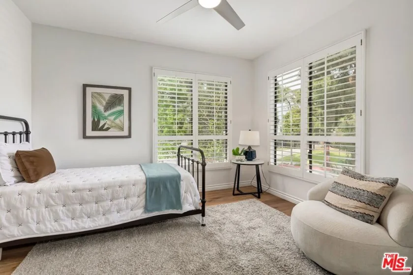 5625 Cambridge Way #203 photo 28