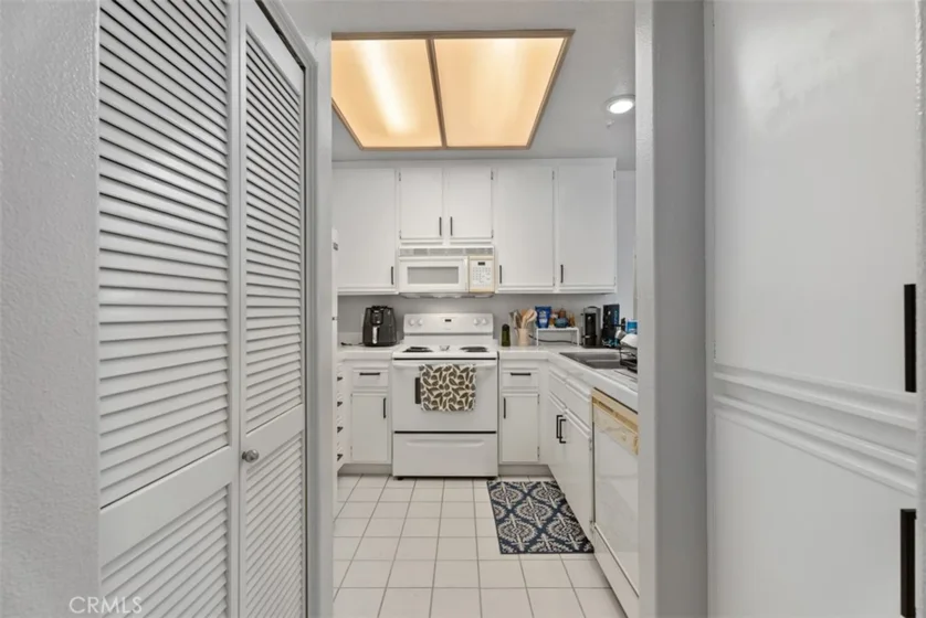 2960 Champion Way #1008 photo 14