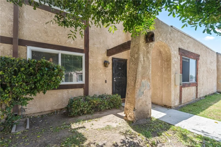 12241 Carnation #B photo 1