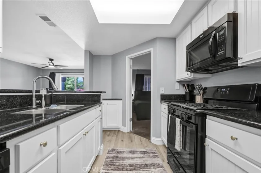 16377 Lakeshore #2B photo 12