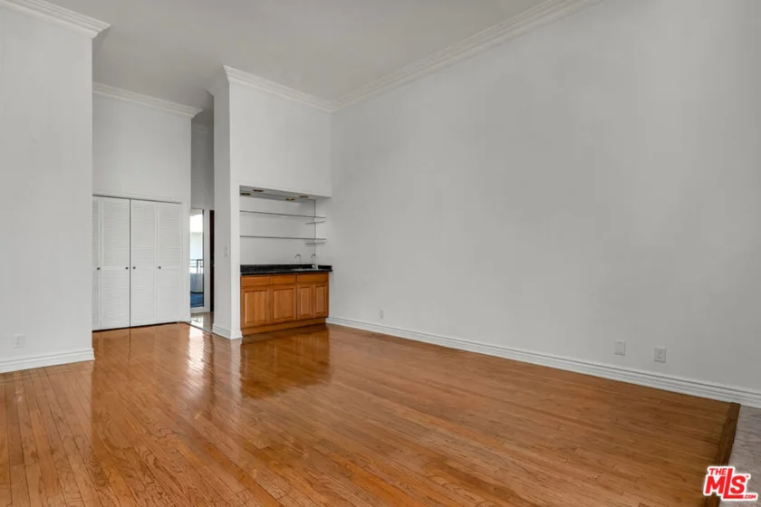 1312 S Saltair Avenue #319 photo 15