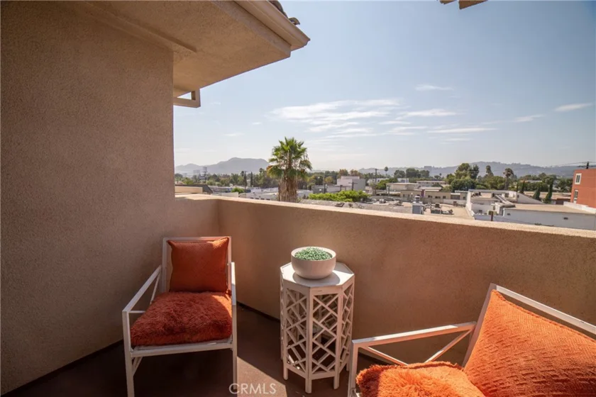 5227 Denny Avenue #307 photo 1