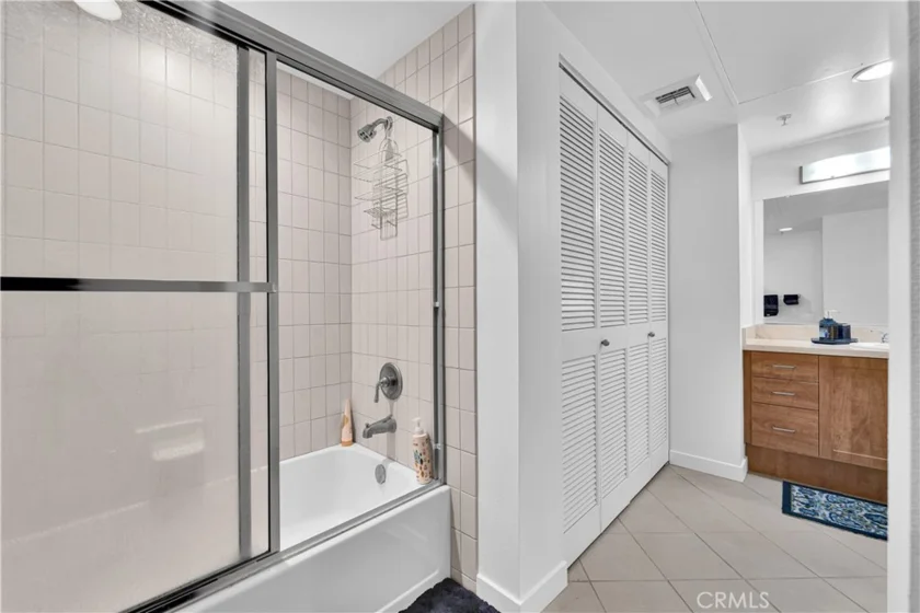 267 S San Pedro #218 photo 17
