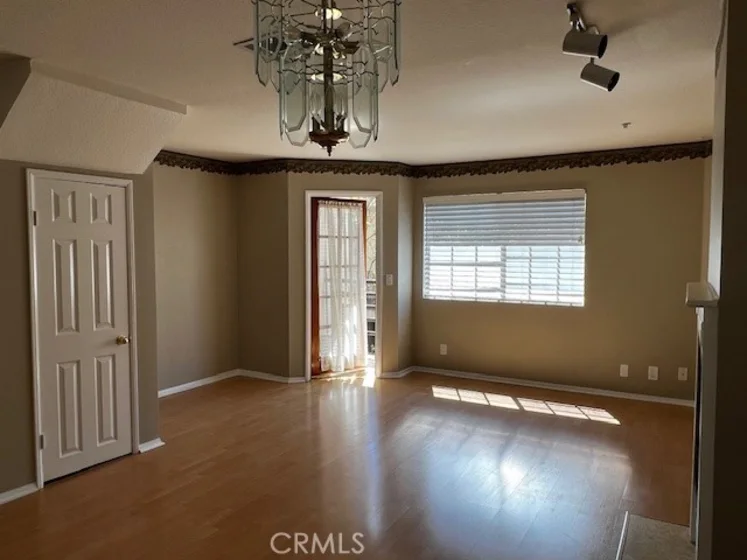 537 N Adams #212 photo 14