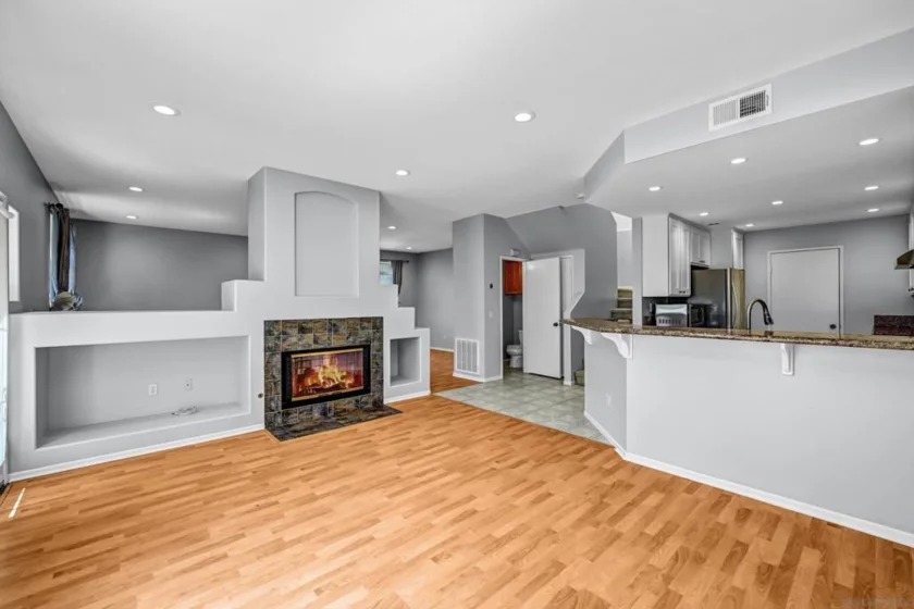 9325 Babauta Road #8 photo 3