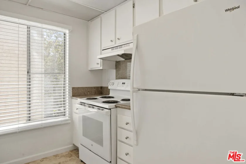 8306 Summertime Lane photo 10