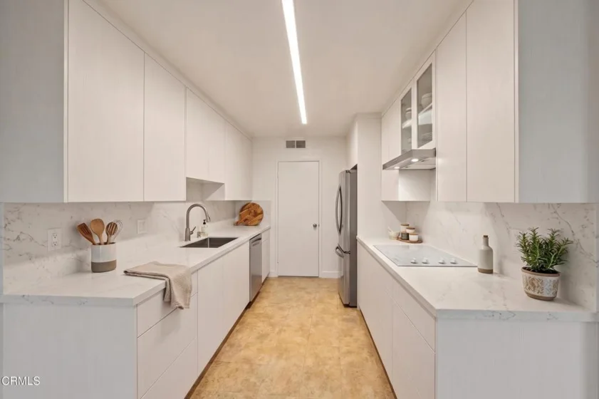 420 S Madison Avenue #204 photo 18