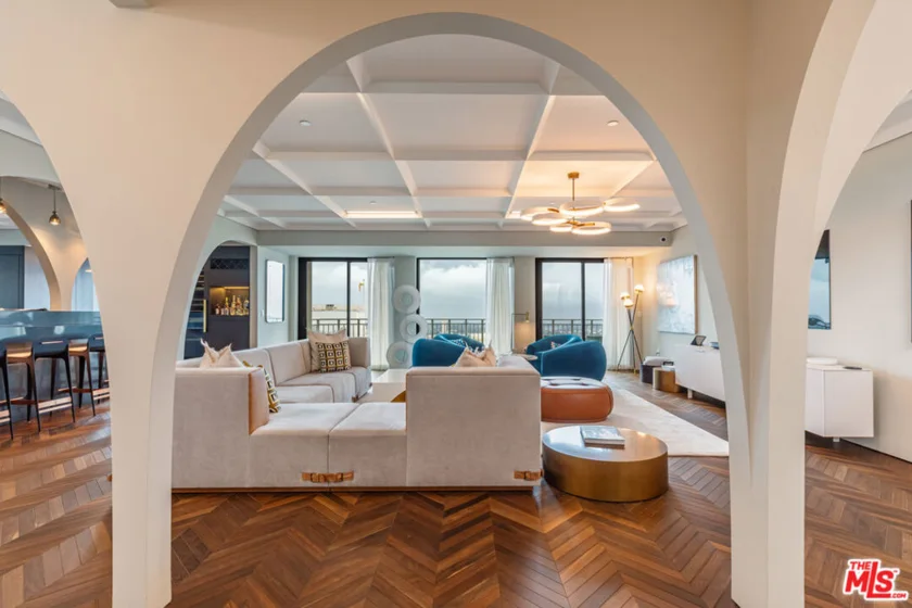 10727 Wilshire Boulevard #1805 photo 11