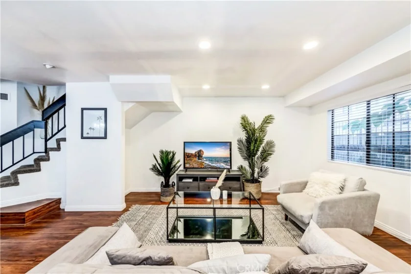 340 Myrtle Street #D photo 1