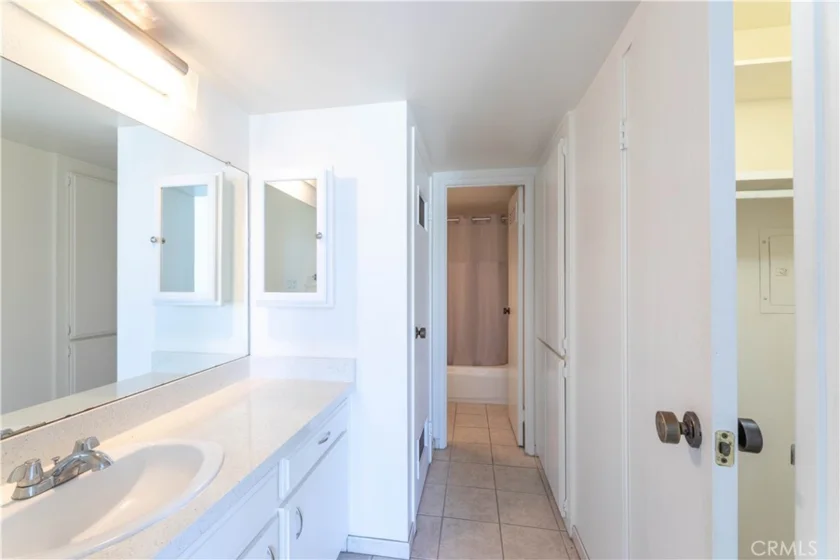 1750 E Ocean #501 photo 21