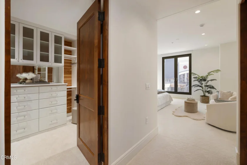 345 E Colorado Boulevard #302 photo 25