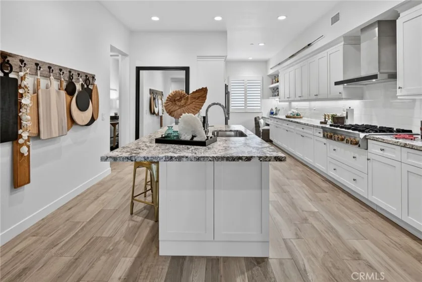 3446 Doheny Way photo 4