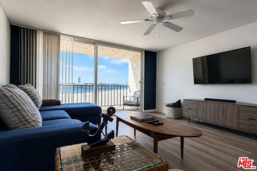 1140 E Ocean Boulevard #235 photo 2