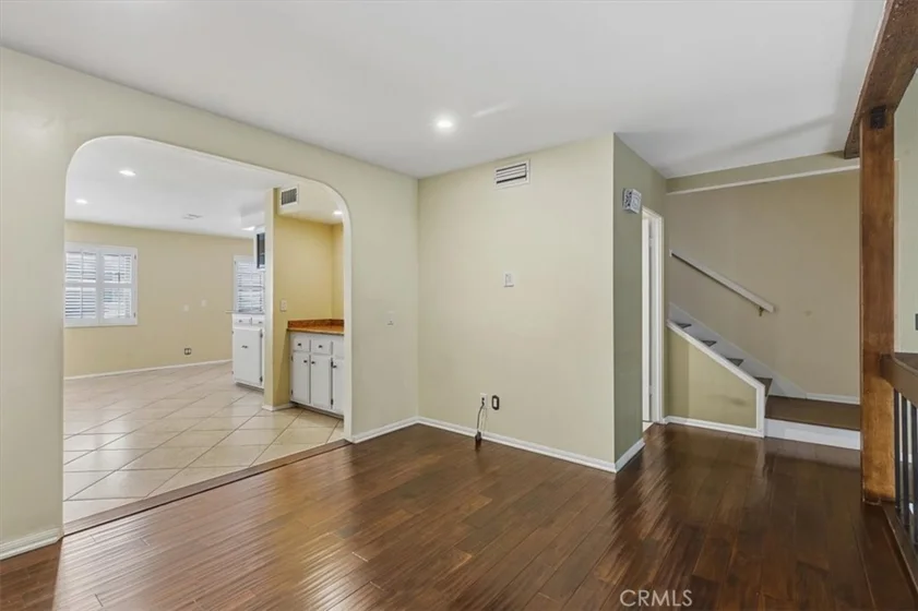6227 Randi Avenue photo 9