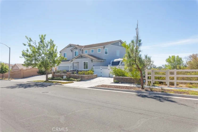 34242 Faircrest Street photo 5