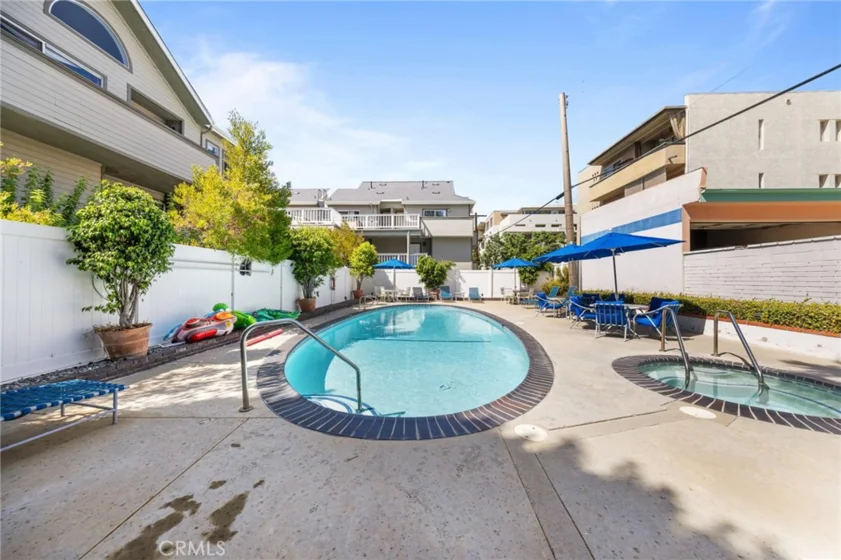 985 E California #306 photo 36