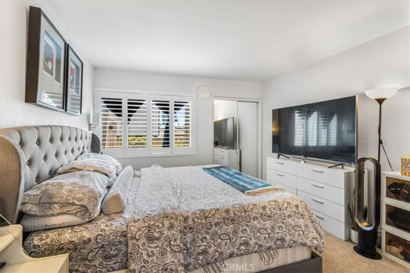 278 N Wilshire #129 photo 24
