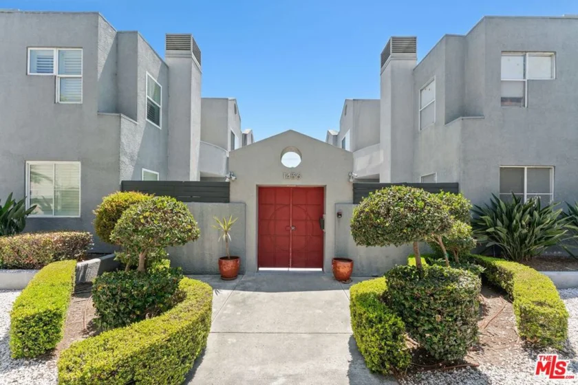 1436 20th Street #8 photo 4