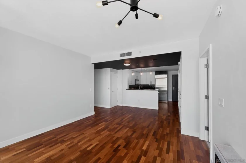 325 7th Avenue #1905 photo 5