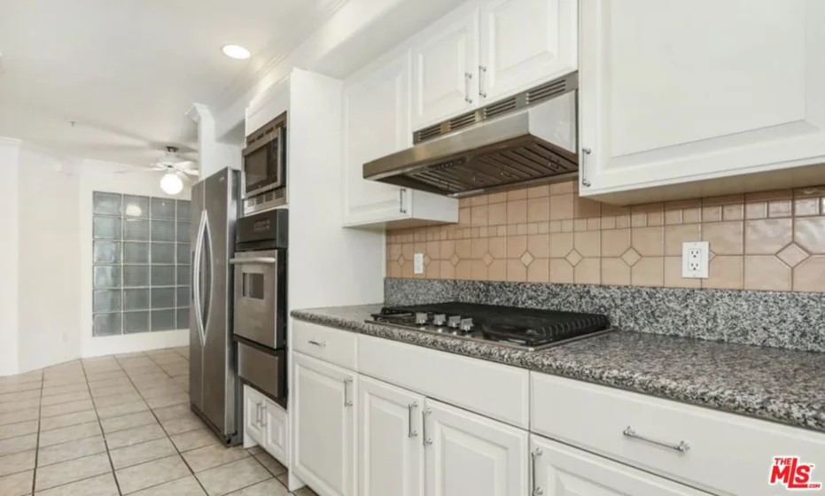 1817 Selby Avenue #102 photo 18