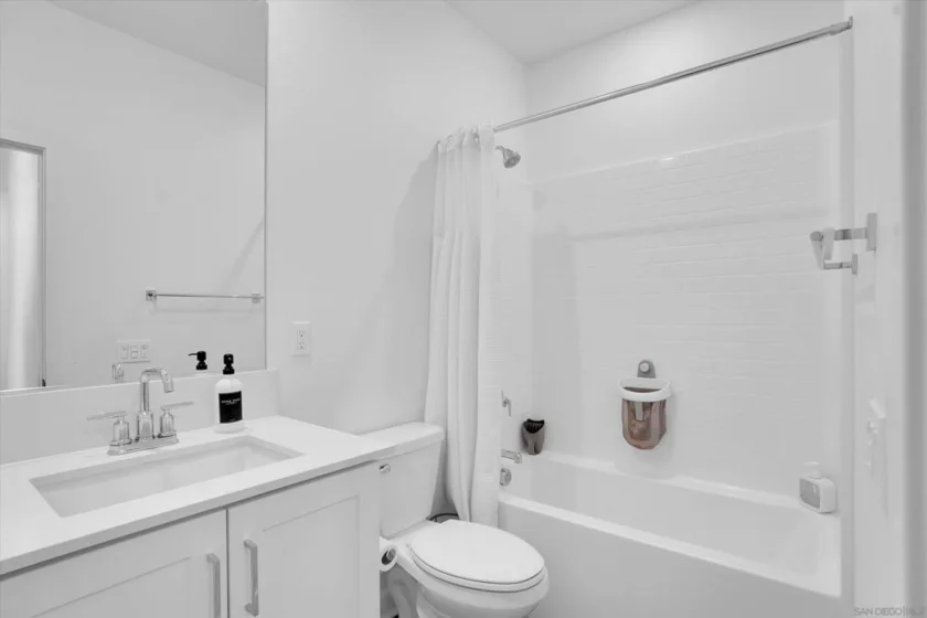 808 Mateo Street ##2 photo 21
